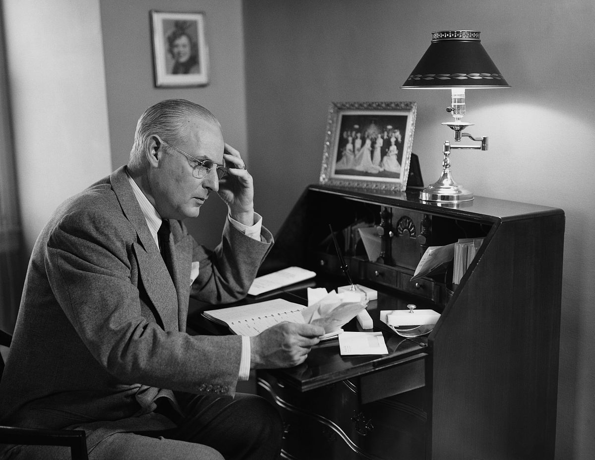 福尔摩斯翻译者是谁