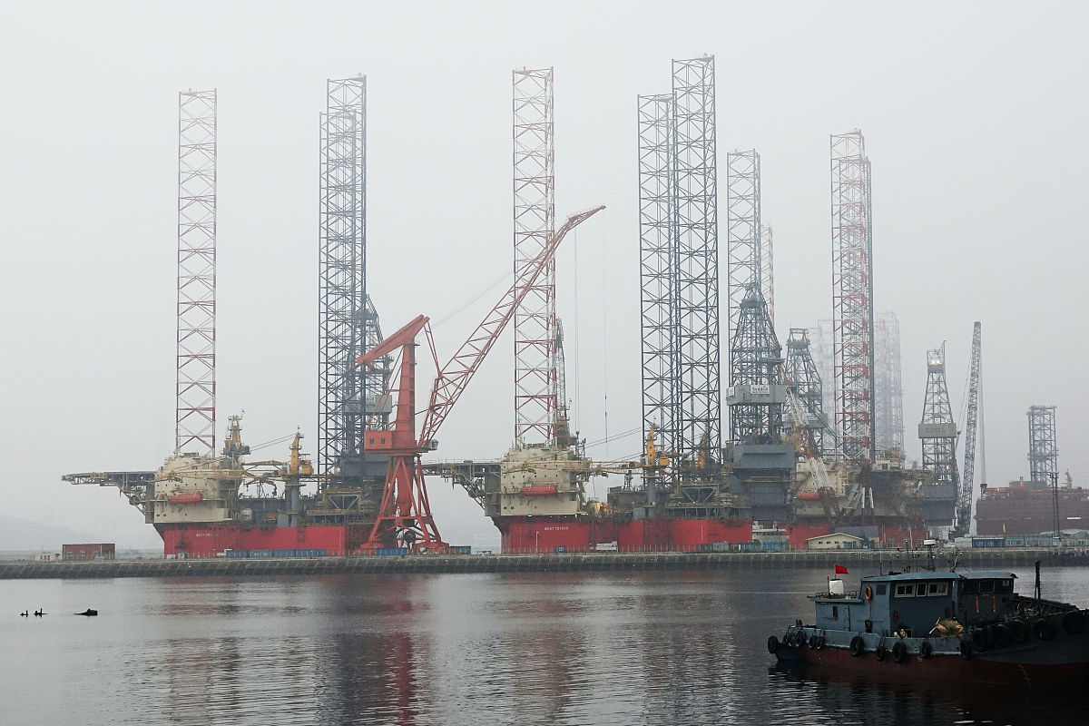 中国目前生产海上钻井平台的公司有那些单位？