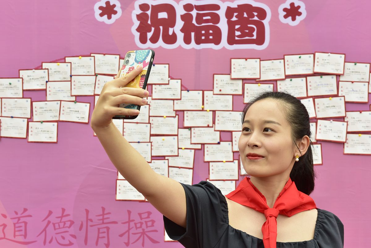 表扬信格式范文：写出感人至深的感谢信