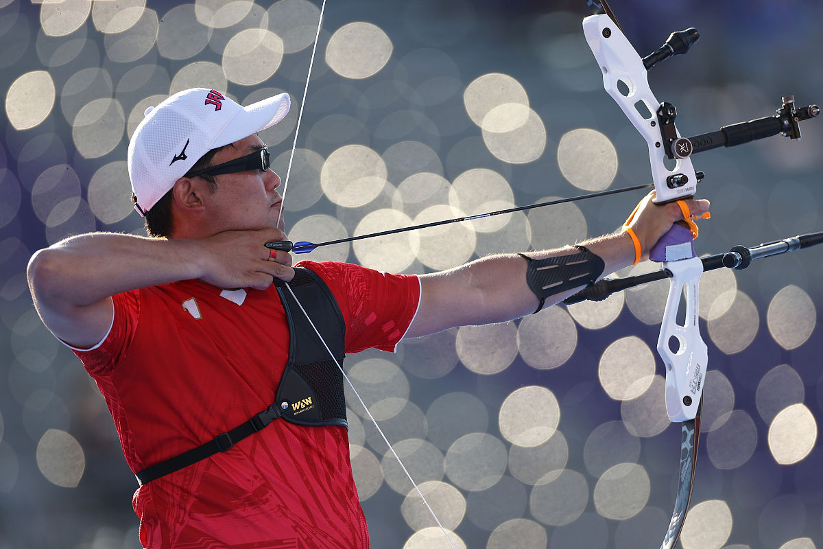 tokyo, japan - july 31: takaharu furukawa of team japan competes