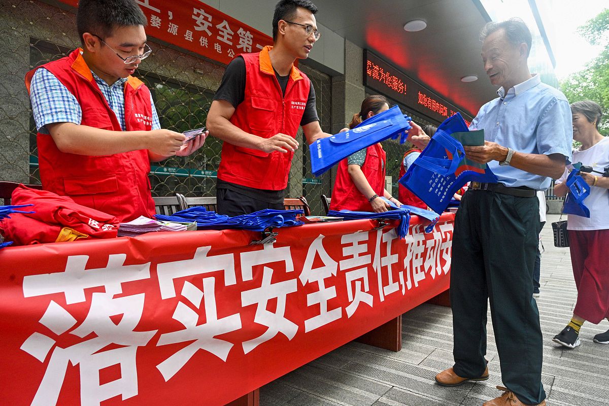 江西青年职业学院招生咨询电话-专业设置及教学质量