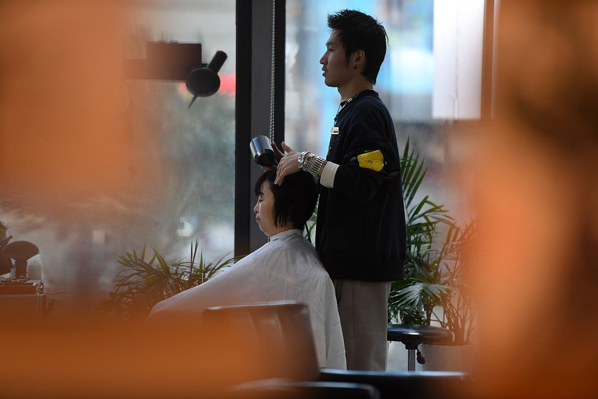 沈阳宝岩艺术学校——速成美发全科班