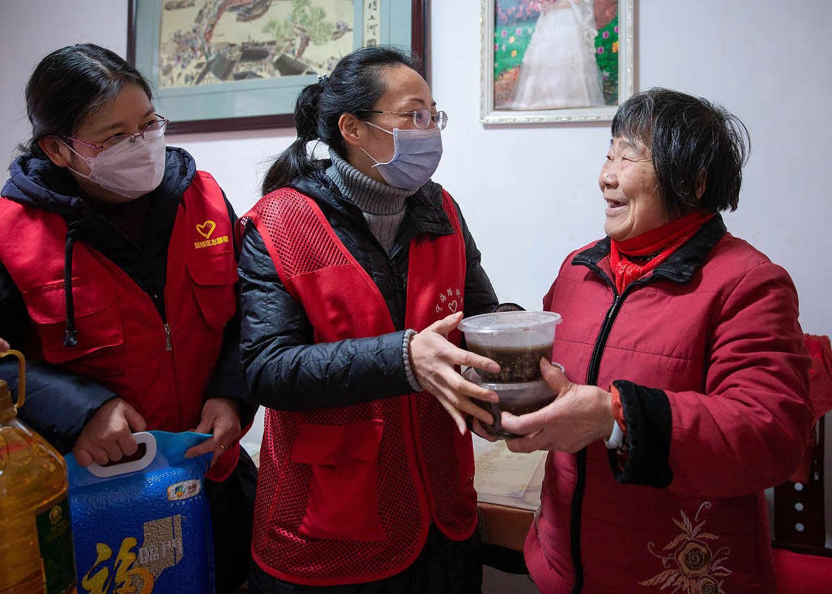 陌生人的温暖：那些来自陌生人的善意帮助