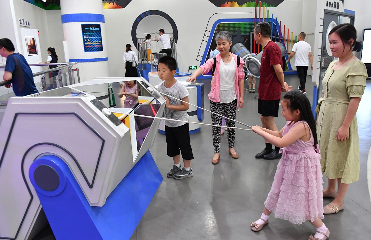 小学生科普课程设计指南：激发兴趣，拓展视野