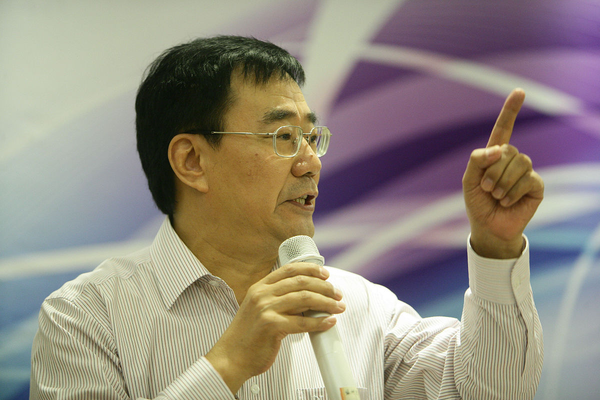 曹德旺取得成功的经验主要有哪些？您觉得可以从曹德旺身上学习哪些优秀的企业家精神？900字