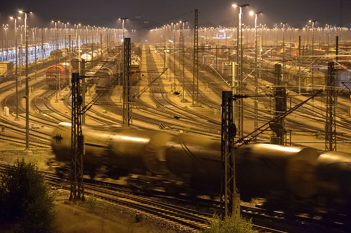 重庆铁路专业学校毕业安排就业吗