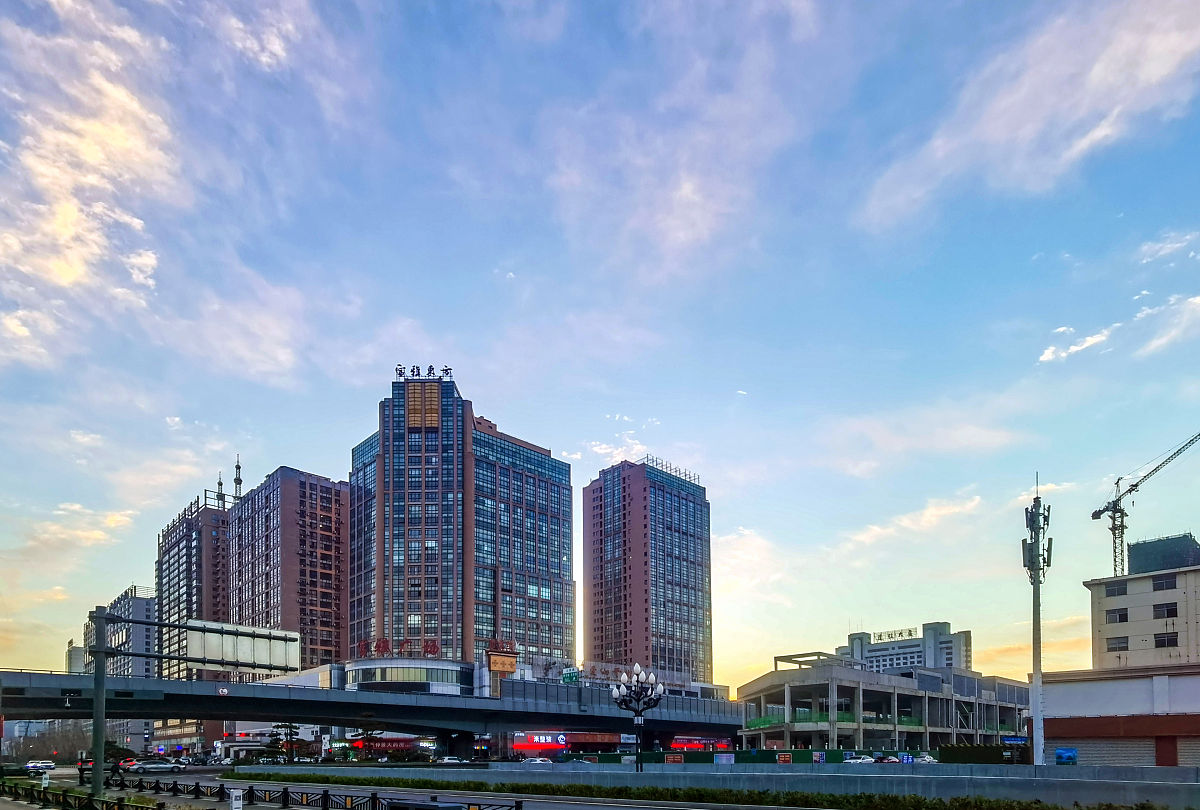 2021年12月4日,河南洛阳,东周王城遗址晨晖景观.