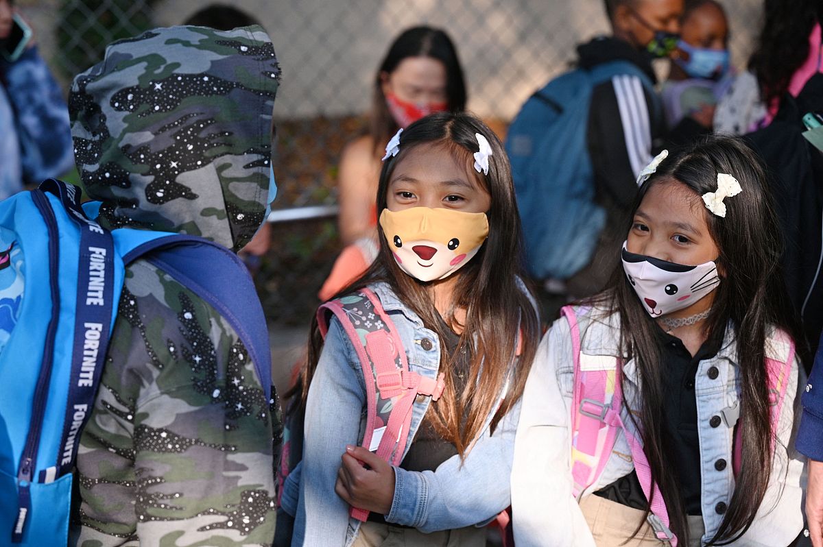 当地时间2021年8月16日,美国加利福尼亚州,洛杉矶格兰特小学迎来开学