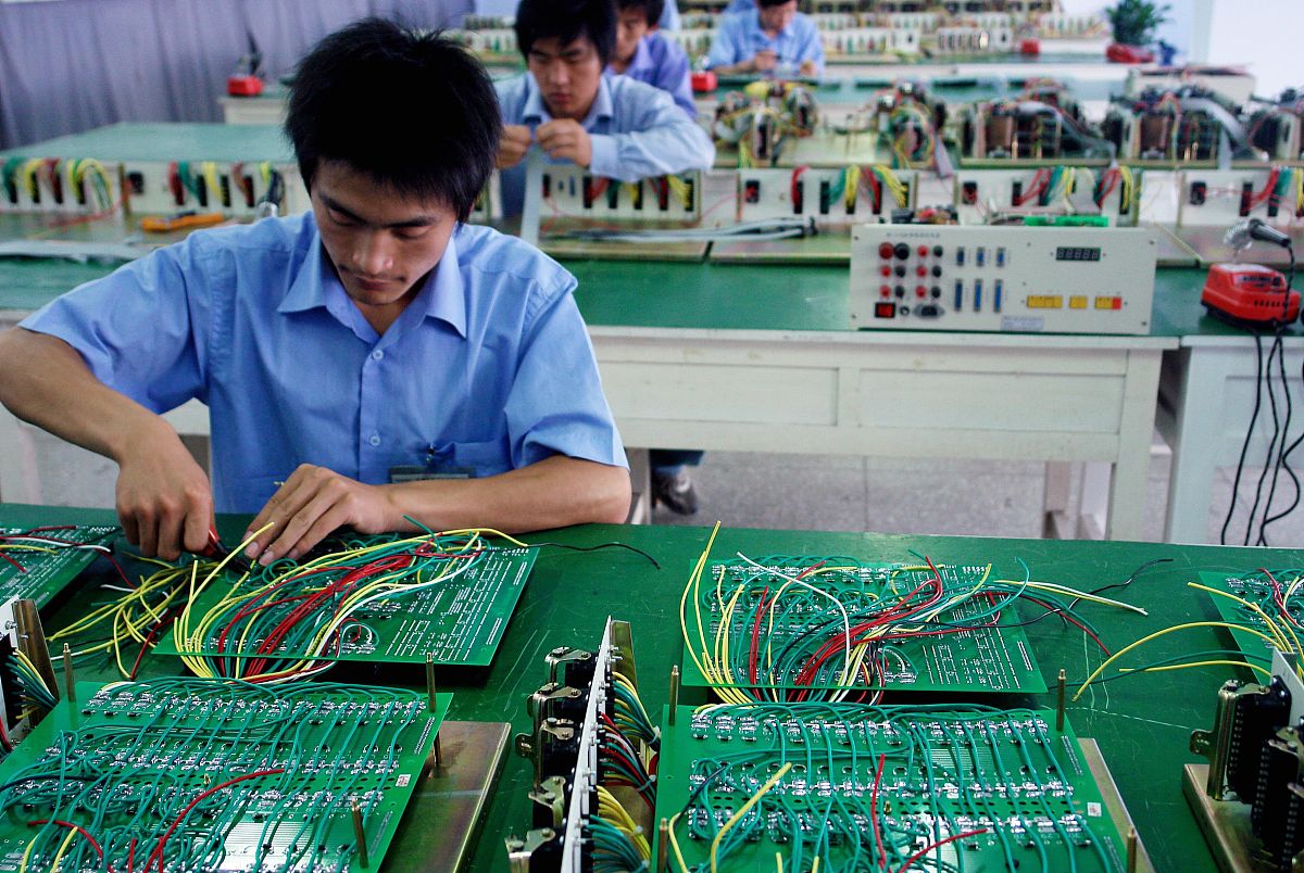 平衡小车生产实习报告：从设计到制造，掌握平衡科技