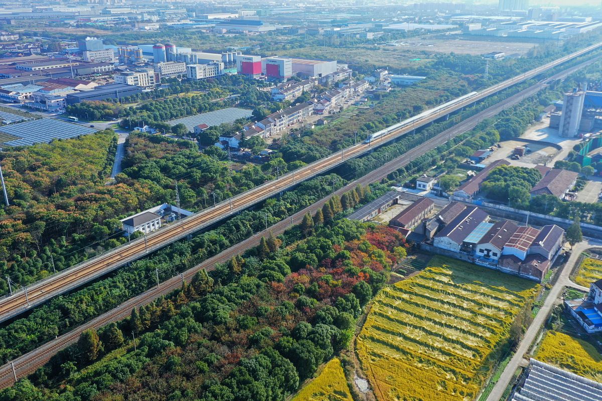 江苏中专铁路学校专业课程用发