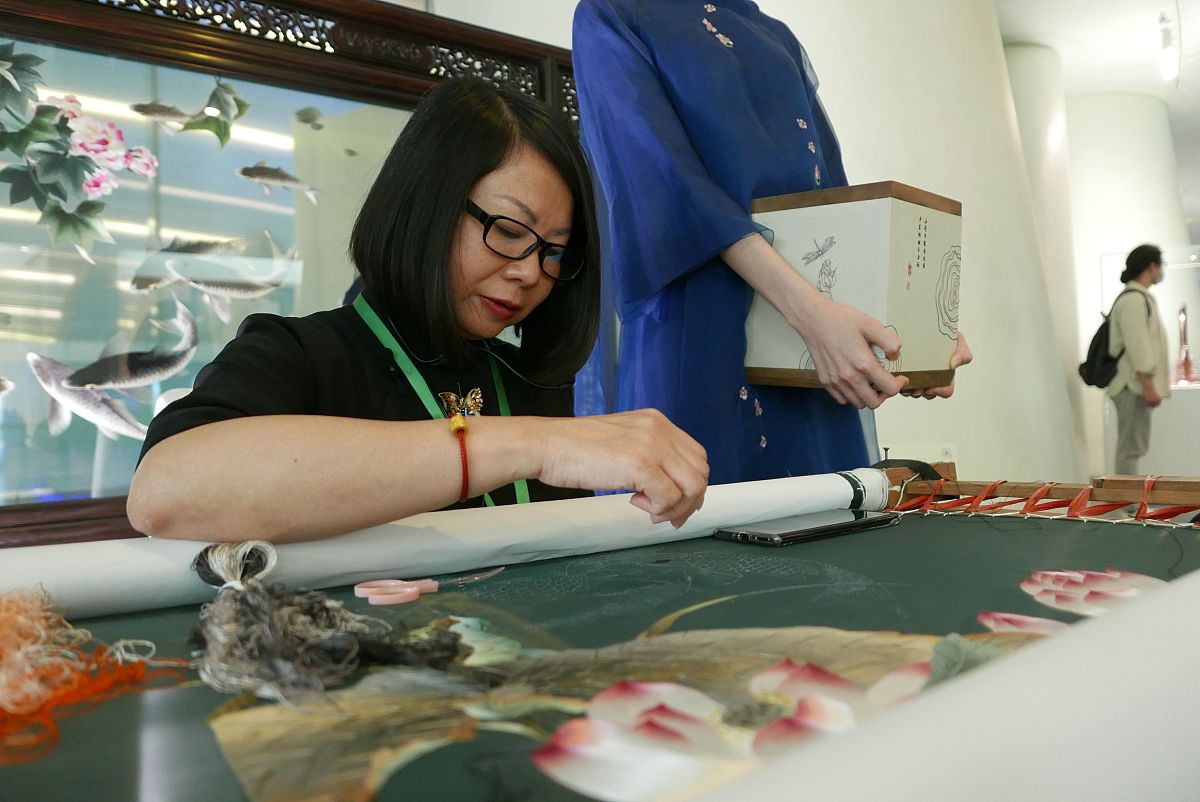 2019重庆华绣中等专业学校招生简章