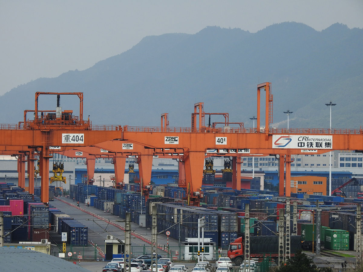 重庆铁路学校就业前景分析：哪所学校更好？