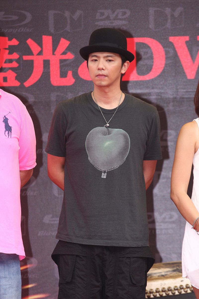 2012年6月24日,台北,《阵头》在西门町举办蓝光高清影碟的首卖签名会.