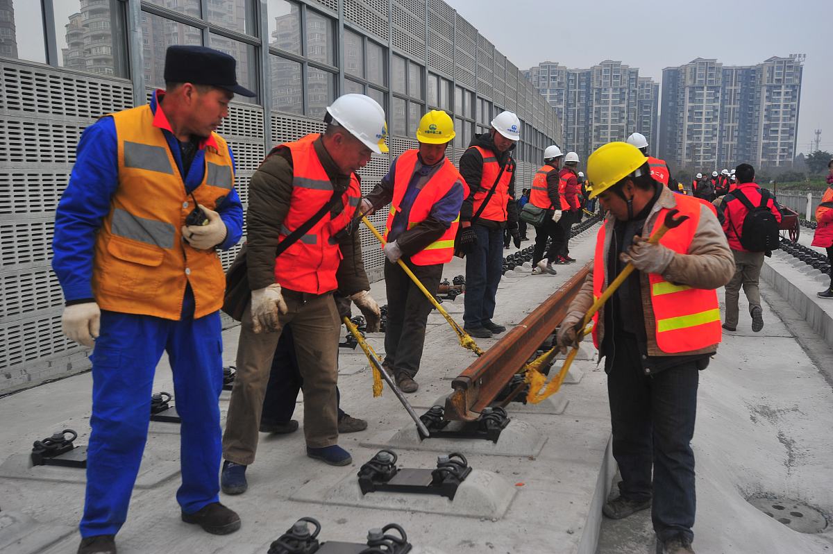 成都铁路工程学校五年制高职：培养铁路人才的优质选择