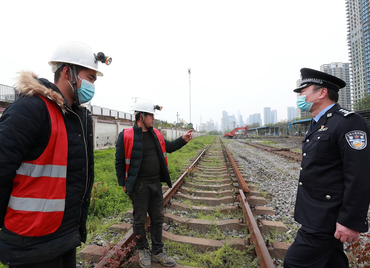 兰州铁路技师学院铁路施工与养护（中级工）专业招生简介 - 培养铁路建设和养护人才