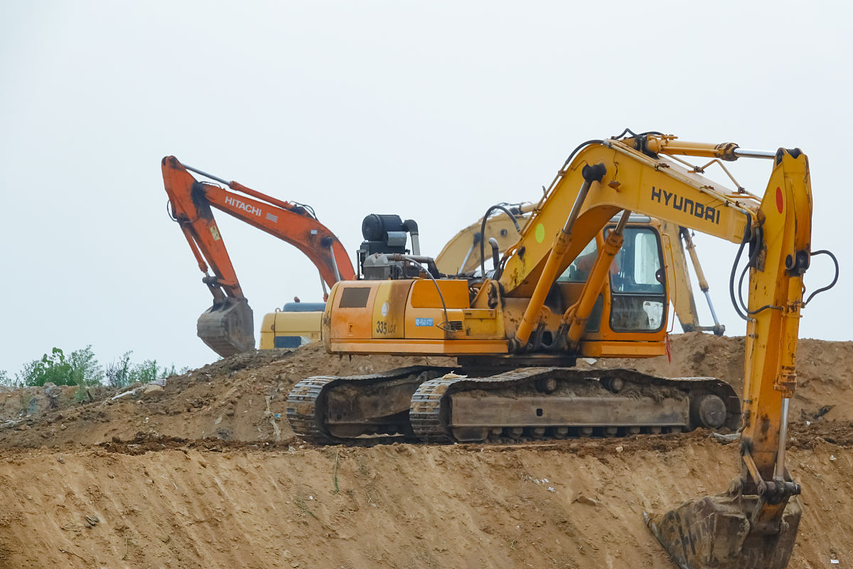 17年二手微挖3万以下小挖机好用吗 100字