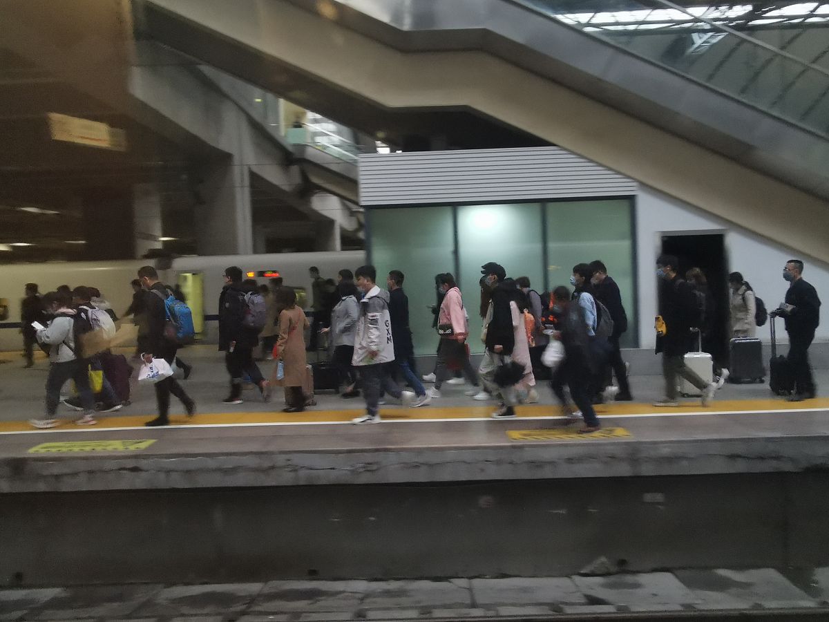 清明节要到了 给我写一份关于清明节放假的通知