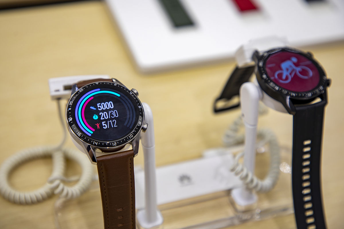 高驰 Pace 2 vs 佳明 Forerunner 245：哪款智能手表更适合你？