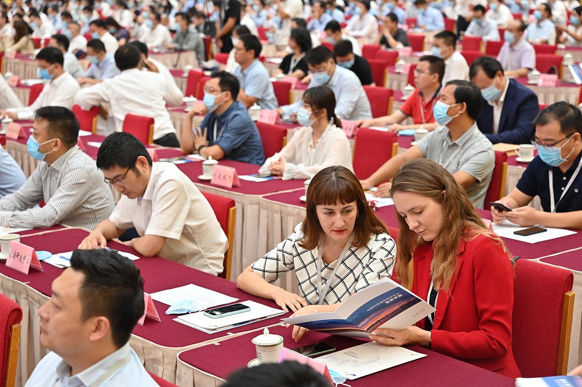 郑州信息科技职业学院宝玉石鉴定与加工技术专业就业前景分析