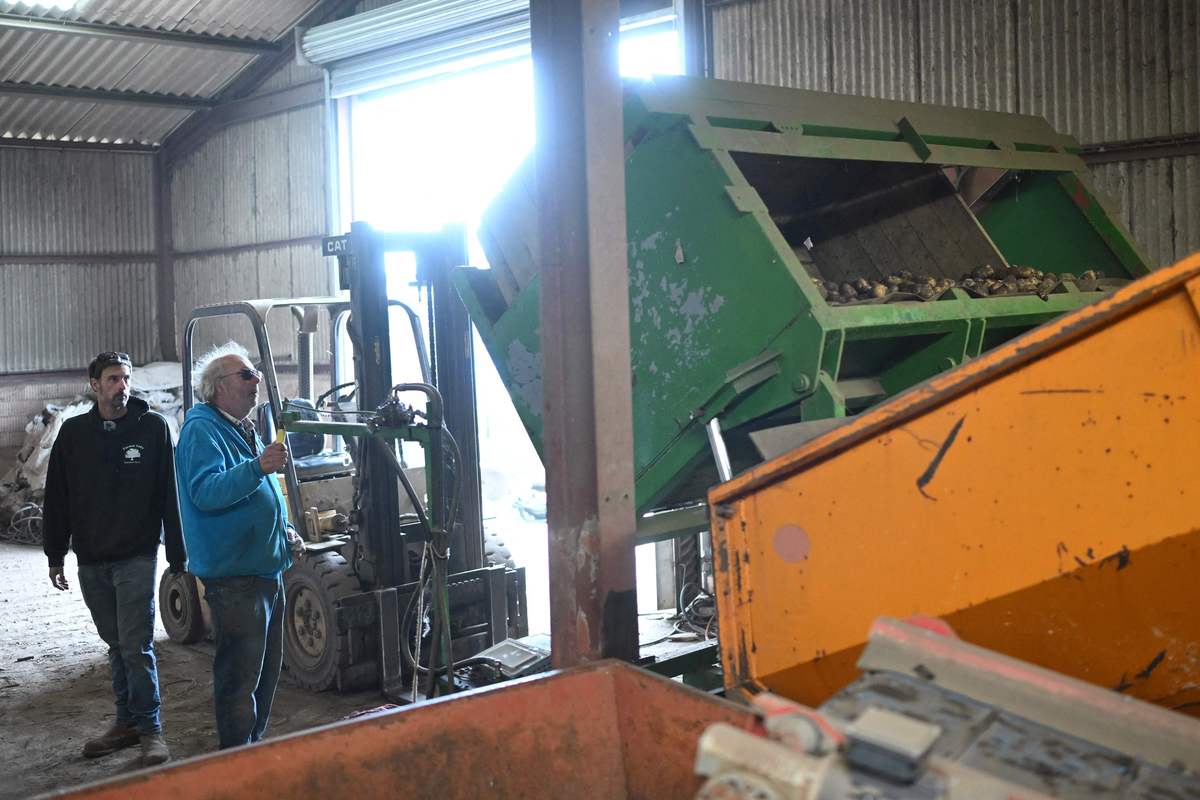 PVC原料混配机漏料