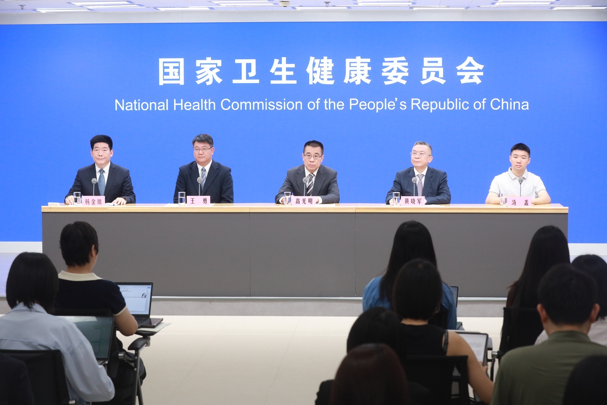 疫情期间，哪些组织发挥了重要作用？