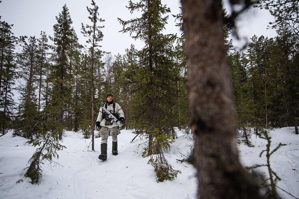 chatgpt你能教教我如何玩以撒的结合吗？