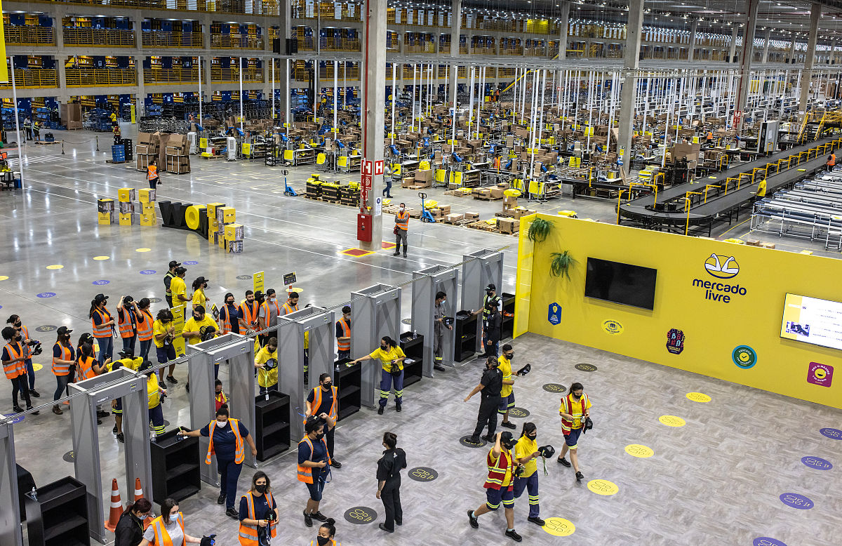 陕西渭南商贸技工学校2022年招生专业：电子商务、物流管理等