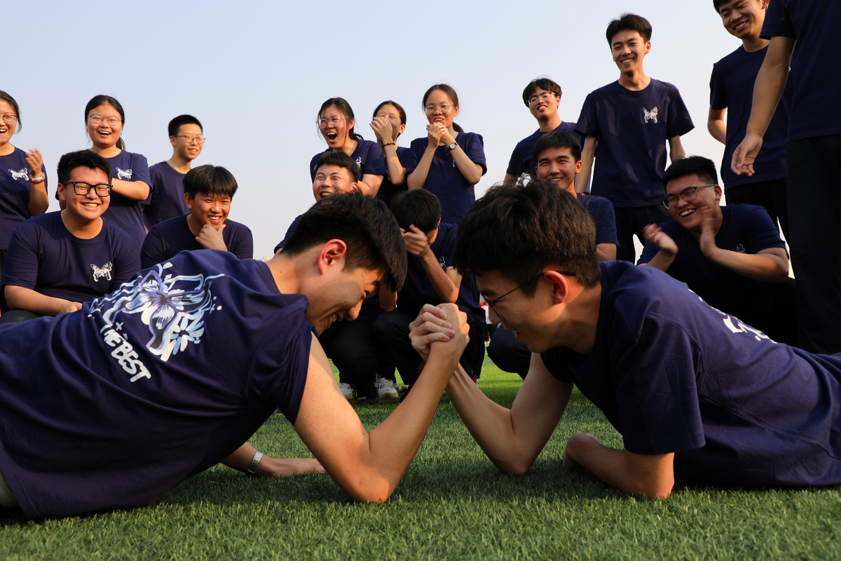 户外拓展团建活动：提升团队合作，增强凝聚力