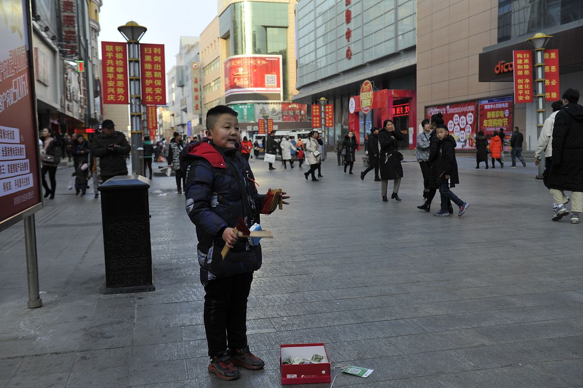重庆经济贸易学校2021年招生对象：初中生也可以报考！