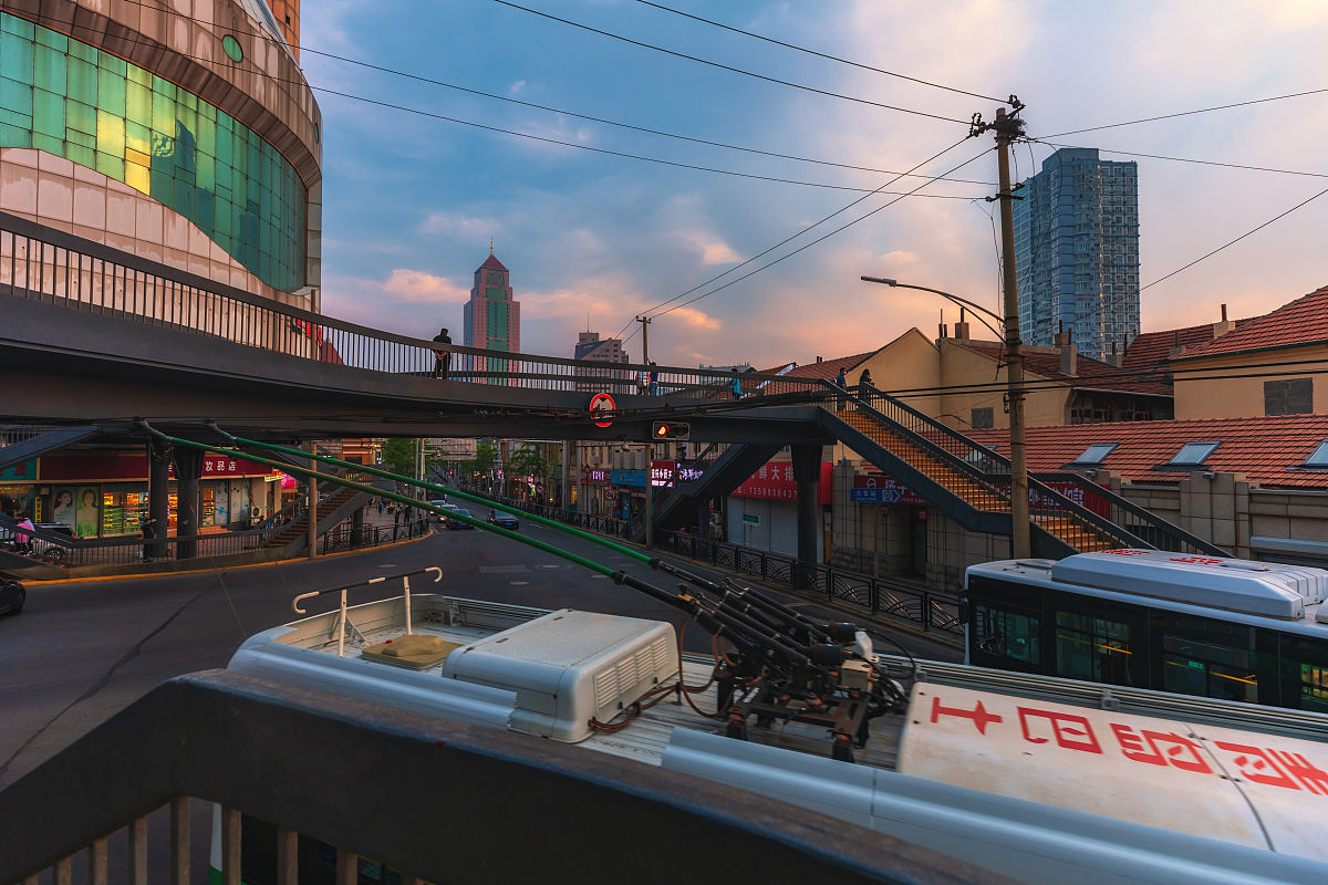 与界碑合影留念请你为这活动写出一句活动主题或标题