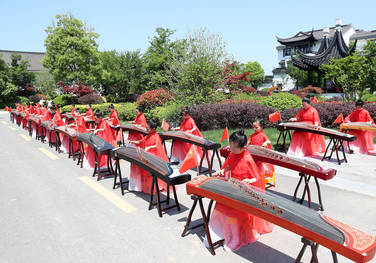 古筝版权御天下报幕词