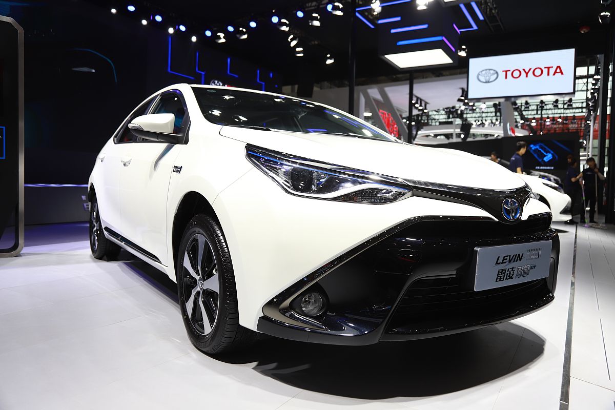 丰田雷凌后杠带漆吗？官方解答！