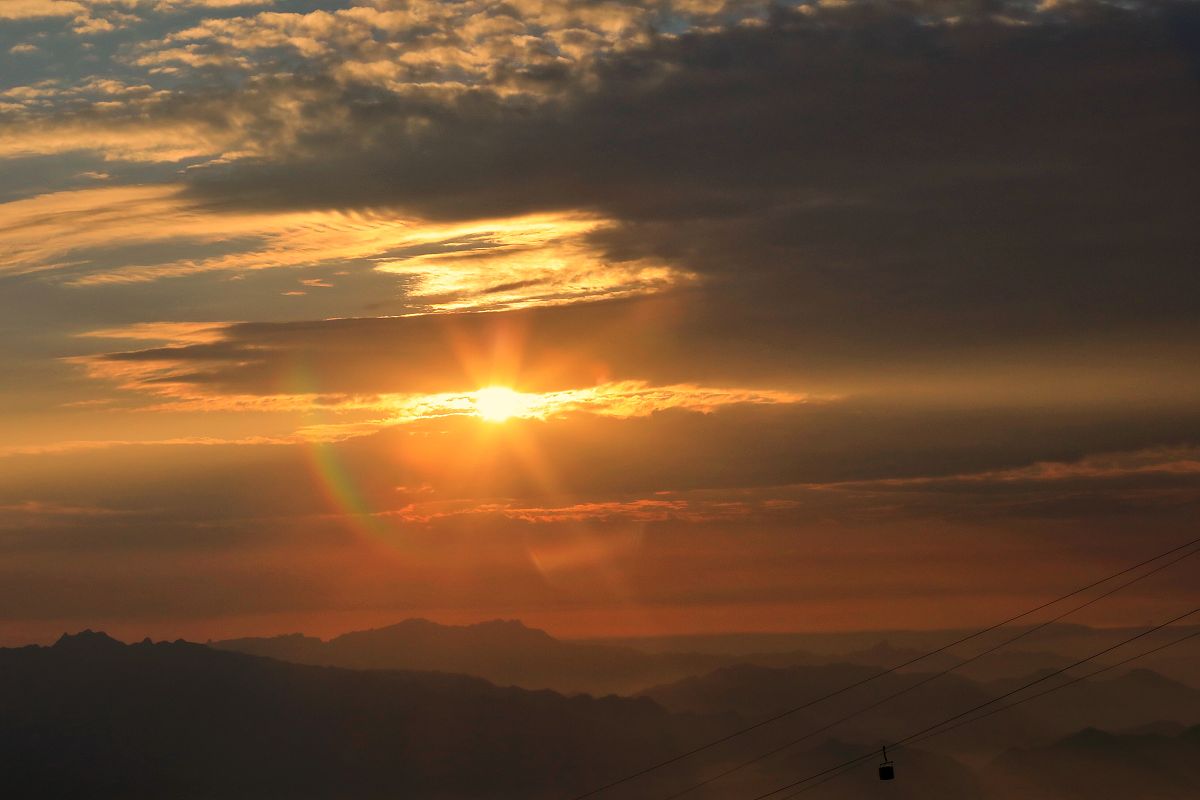 每个人都有遗憾，只是有人不说：如何理解？