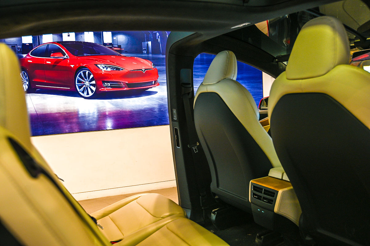 智能座舱音频联动：灯光、座椅、空调、投影、气味增强体验