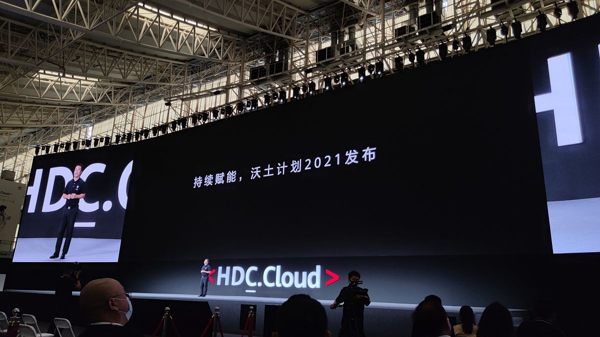 容器技术：打包代码及依赖项，实现应用快速迁移