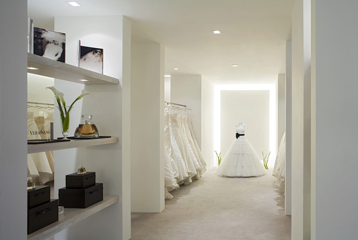 朴一婚纱店的设计概念是什么帮我用230字详细描述