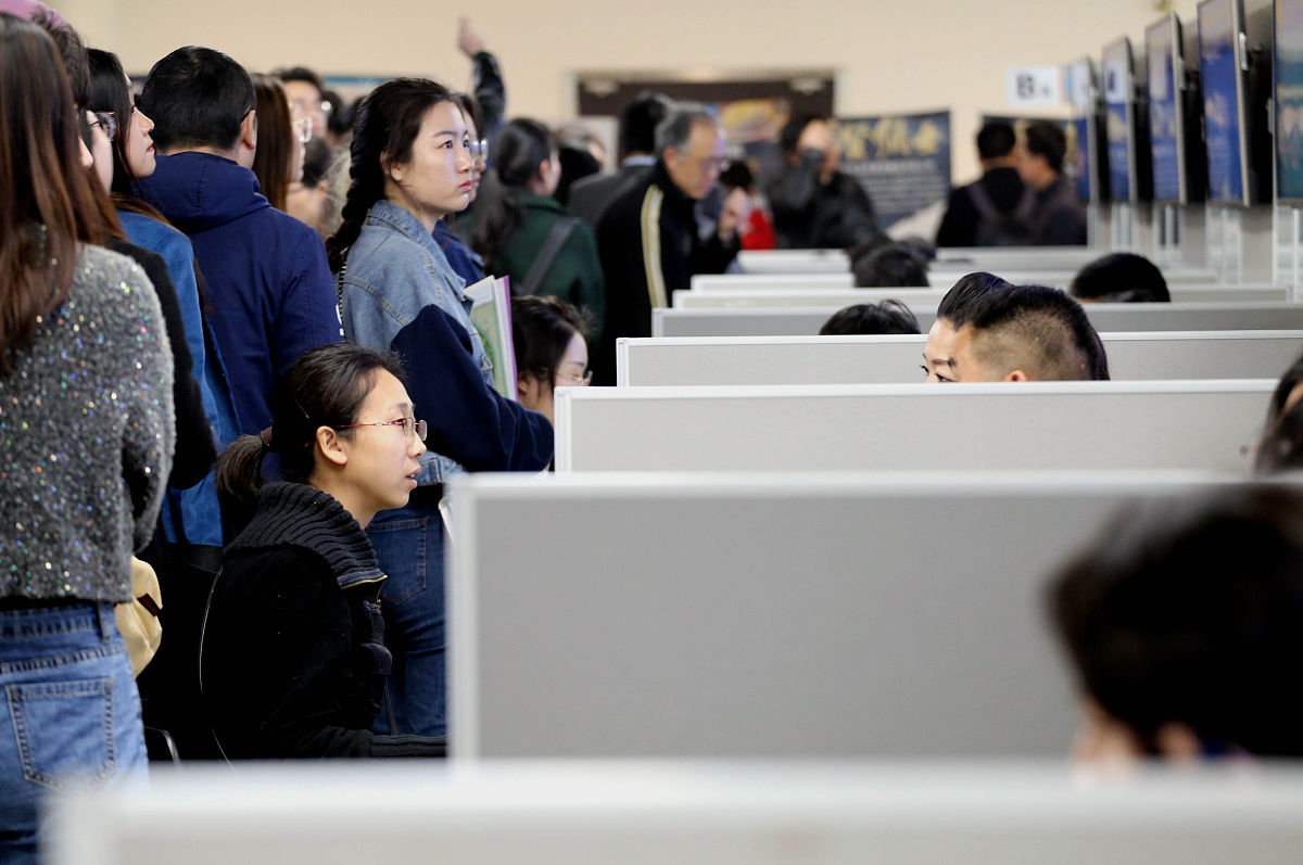 滁州媒体曝光求助热线电话：如何快速找到并使用？