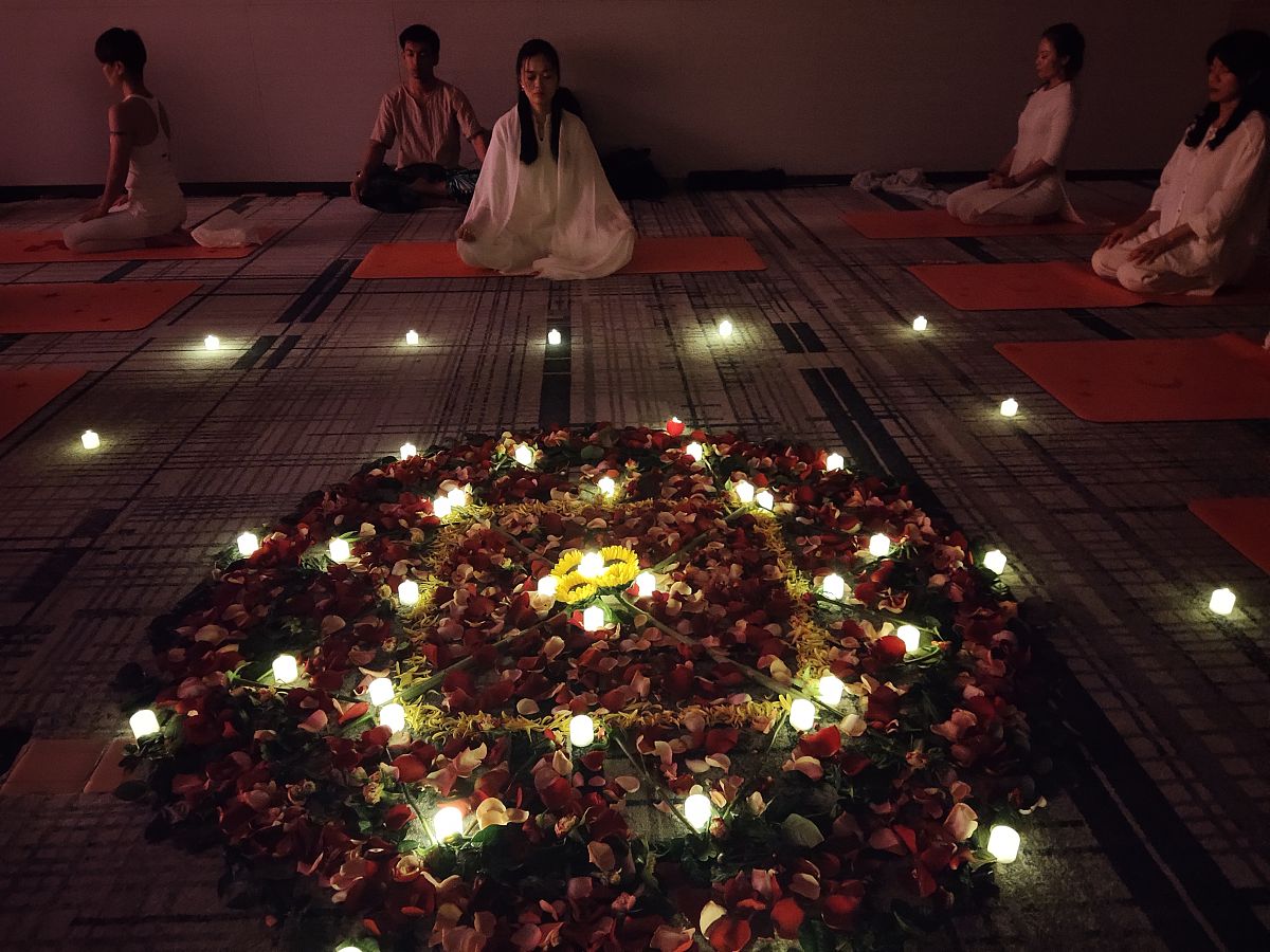 年轻人热衷电子祷告：是信仰还是心理安慰？