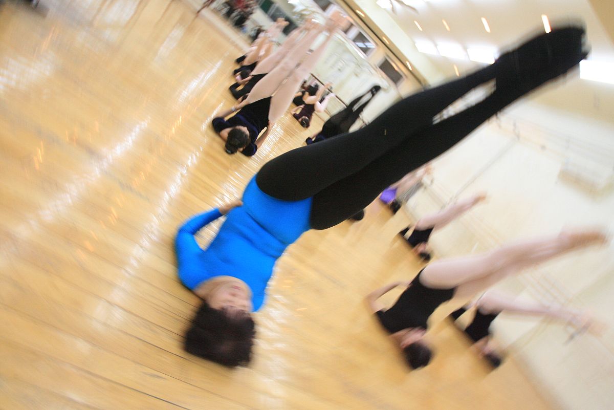 倒立脸上出红点还能继续练吗，