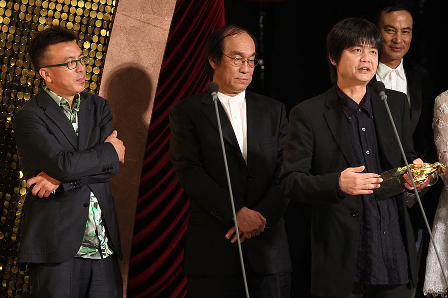 再以王宝强做客东方甄选被俞敏洪问及个人感情问题网友情商太高 为题写一篇3000字的文章原创率90以上字数不能少