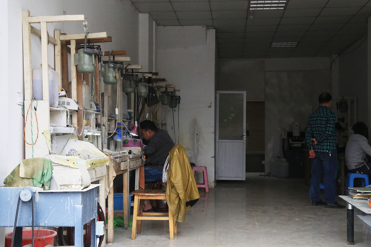 德阳庆玲机械电子计算机工业学校宿舍条件好吗