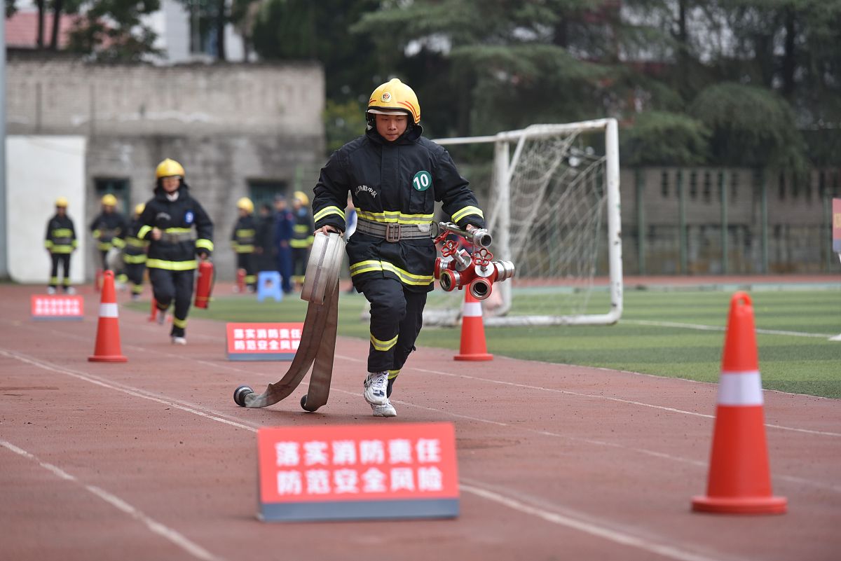 四川师范幼师学校幼师专业就业前景好吗？