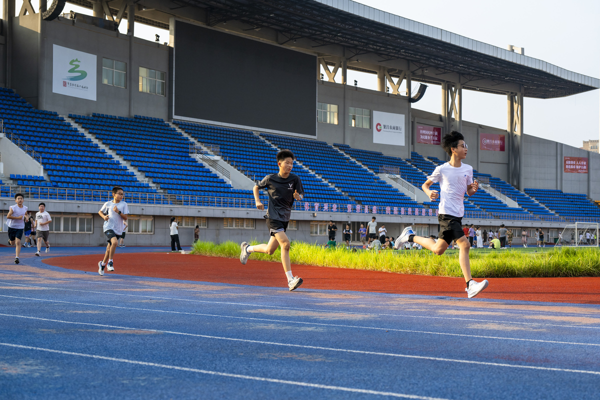 紧急备战4x400米接力赛: 长时间不运动也能快速提升状态