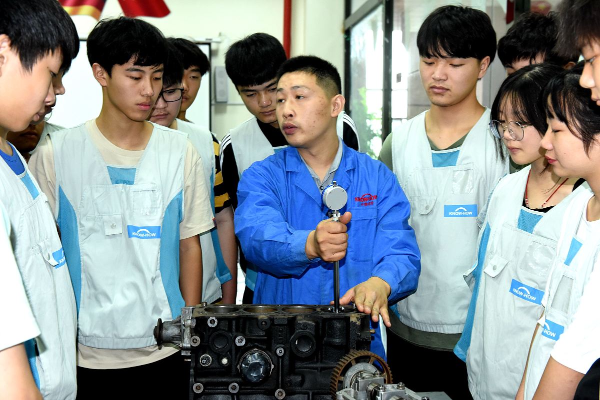 太原市商贸经济职业中专学校2021年汽车维修专业