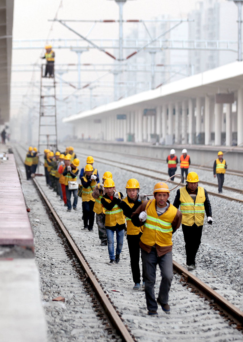 重庆高铁学校专业介绍：铁路工程、运输、电气、计算机等