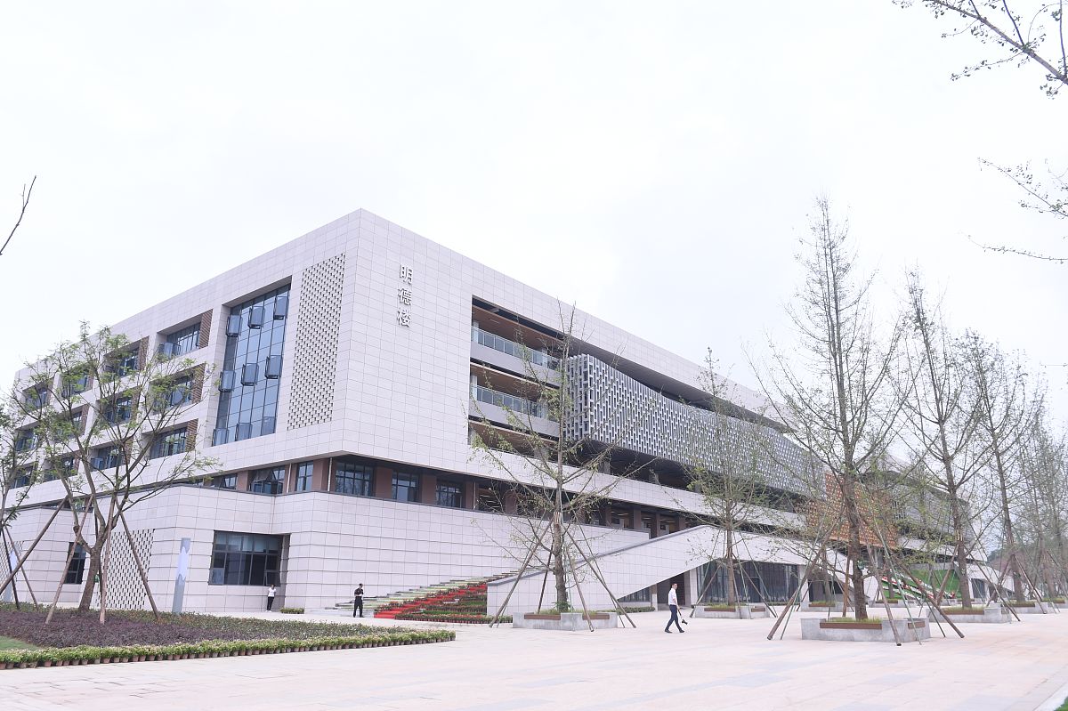 四川学前教育专业中专中职学校推荐：哪所学校比较好？
