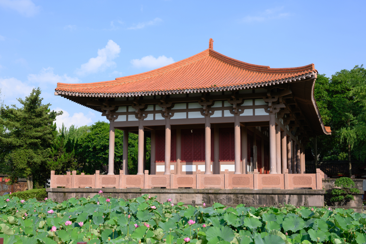 写一篇关于四川成都建筑资质代办的推文