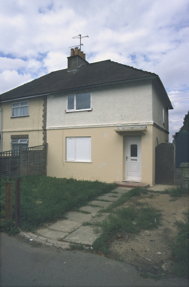 以房产中介的语气自然地用英文翻译这段话：找到这套房子真的不容易呀我可是花了大心思的。