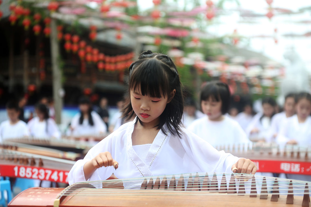 适合孩子在国庆节期间表演的古筝曲子