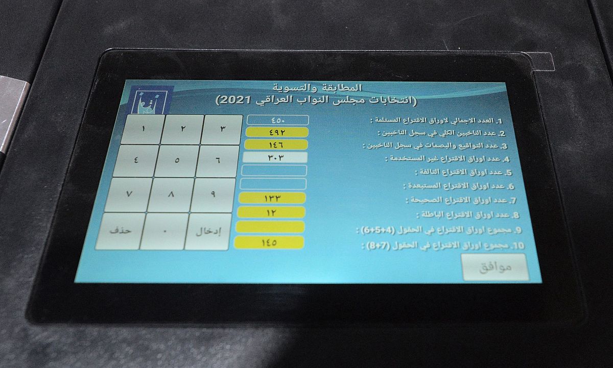 把以下代码转为可以在IAR Embedded Workbench上运行的格式：#include oledh	 #include menuh#include gpioh#include usarthhttpsblogcsdnnetembedded_guziarticledetails35835755httpsblogcsdnnetcalmusearticledetails79346742Key_in